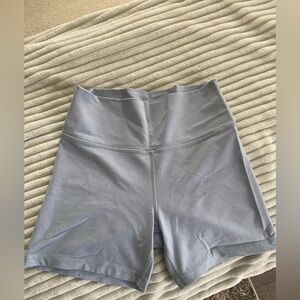 Aritzia TNA bike shorts size Large